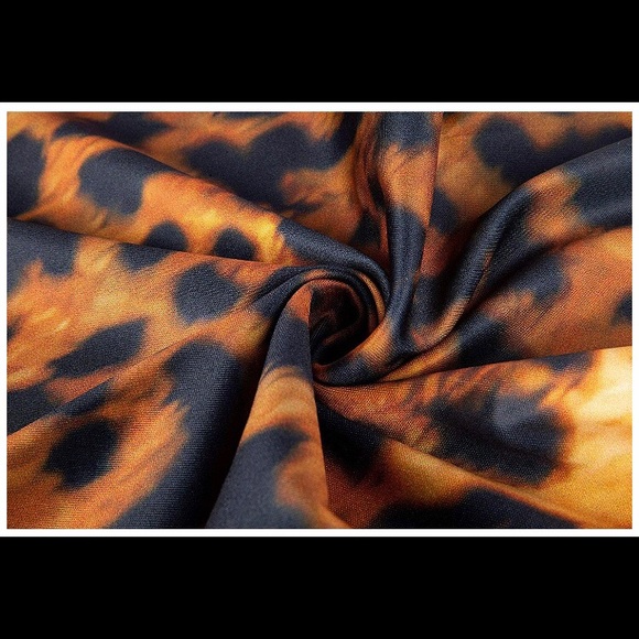 Leopard Print Long Sleeve Crew Neck Maxi Dress - Picture 4 of 4